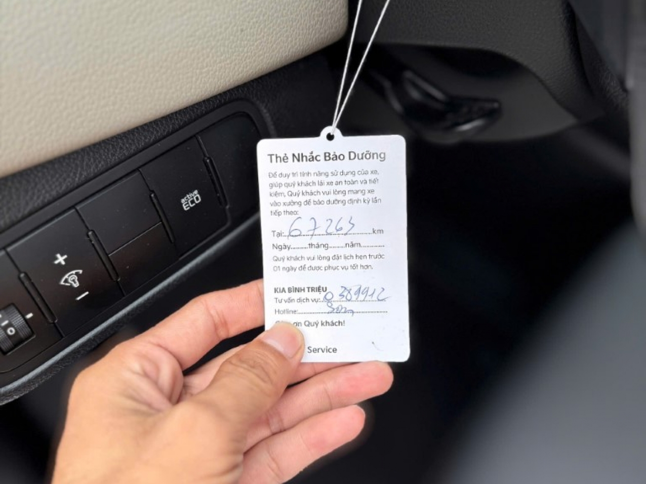 Kia Rondo 2.0 GAT 2017 Màu Trắng Siêu Đẹp Kia Rondo 2.0 GAT 2017 Màu Trắng Siêu Đẹp