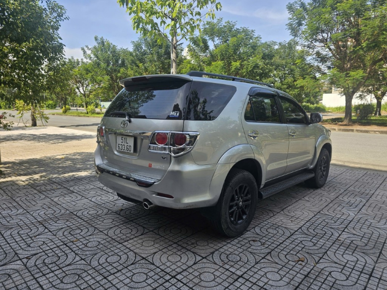 Toyota Fortuner 2.7 AT 2015 Màu Bạc Máy Xăng Toyota Fortuner 2.7 AT 2015 Màu Bạc Máy Xăng