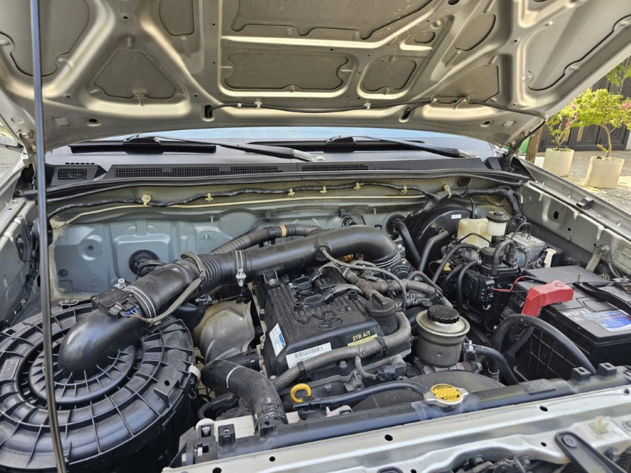 Toyota Fortuner 2.7 AT 2015 Màu Bạc Máy Xăng Toyota Fortuner 2.7 AT 2015 Màu Bạc Máy Xăng