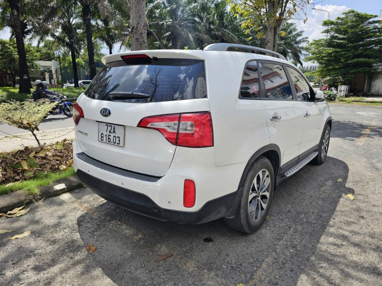 KIA Sorento GATH 2016 Máy Xăng Bản Full Màu Trắng KIA Sorento GATH 2016 Máy Xăng Bản Full Màu Trắng