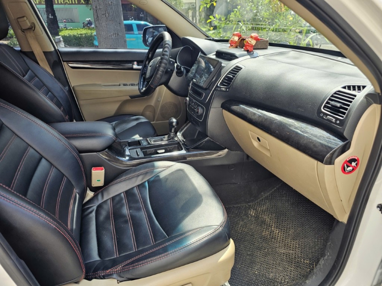 KIA Sorento GATH 2016 Máy Xăng Bản Full Màu Trắng KIA Sorento GATH 2016 Máy Xăng Bản Full Màu Trắng