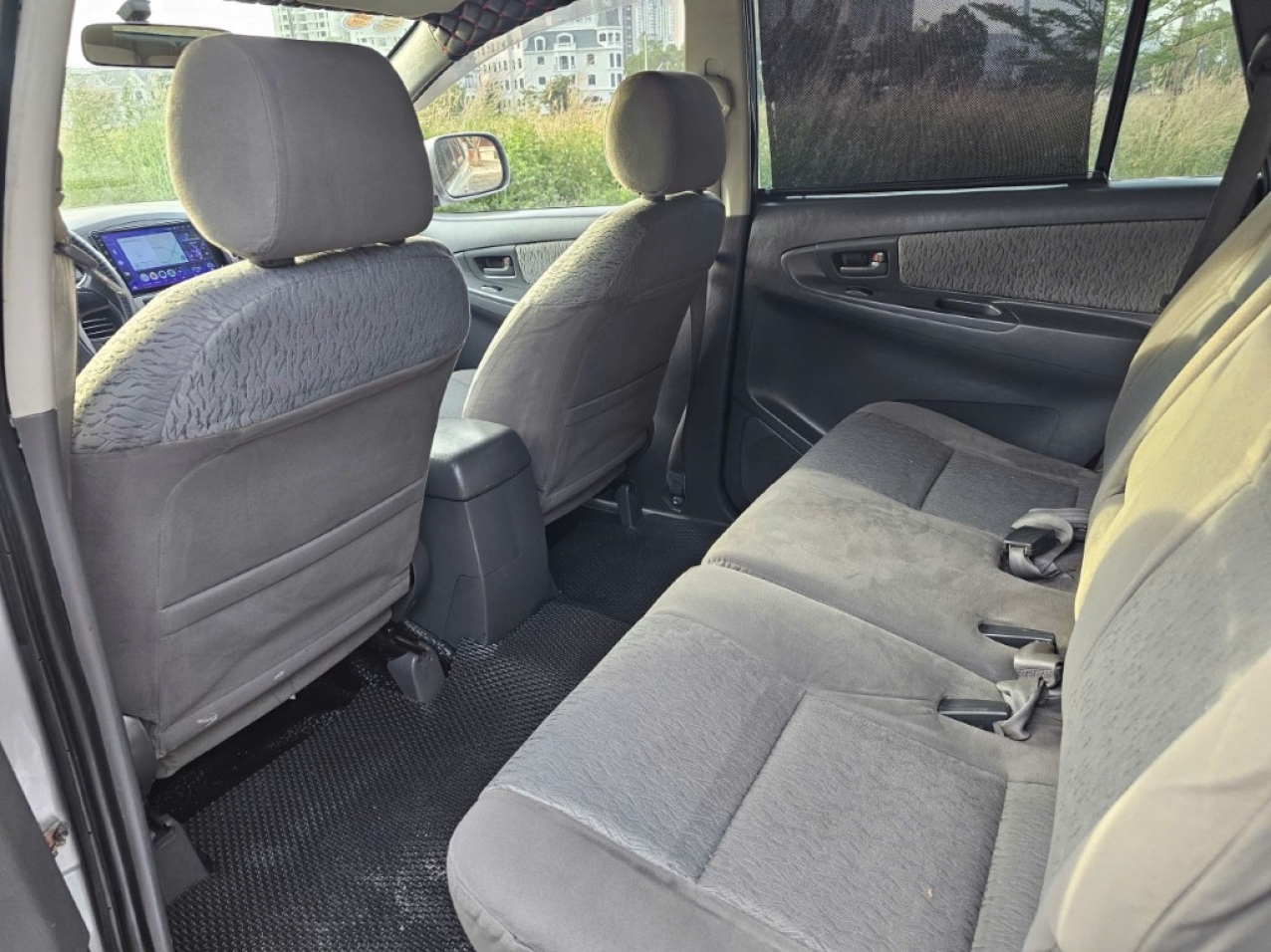 Toyota Innova MT 2016 ( Taxi) Màu Bạc Giá Siêu Rẻ Toyota Innova MT 2016 ( Taxi) Màu Bạc Giá Siêu Rẻ