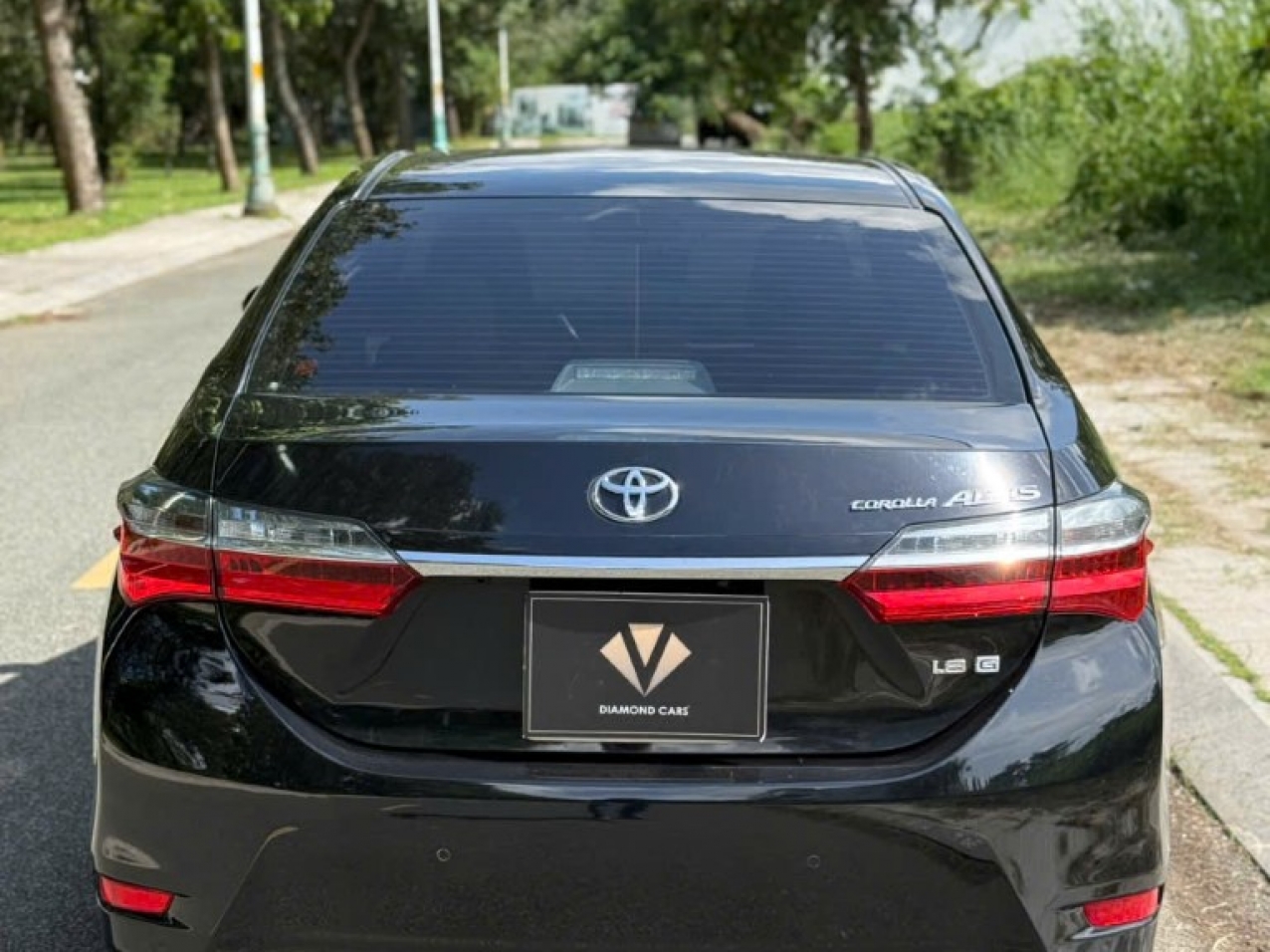 Corolla Altis 1.8G AT 2019 nhập Thái Màu Đen Siêu Lướt Corolla Altis 1.8G AT 2019 nhập Thái Màu Đen Siêu Lướt