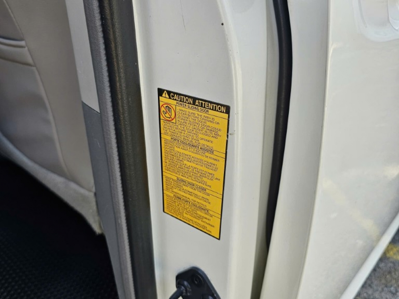 Toyota Sienna 3.5 Limited 2011 Màu Trắng | Đẹp chuẩn | Mới về Toyota Sienna 3.5 Limited 2011 Màu Trắng | Đẹp chuẩn | Mới về