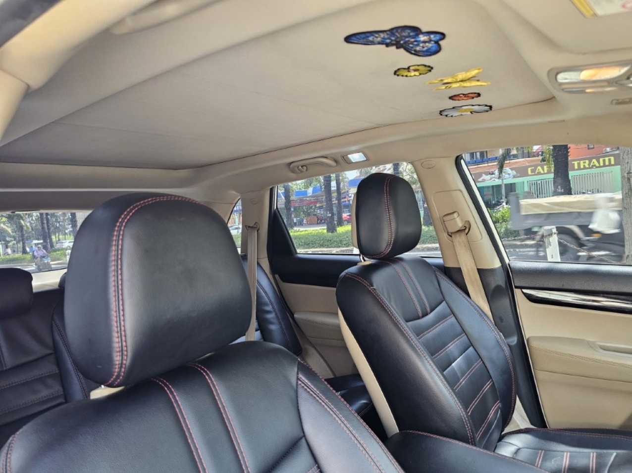 KIA Sorento GATH 2016 Máy Xăng Bản Full Màu Trắng KIA Sorento GATH 2016 Máy Xăng Bản Full Màu Trắng