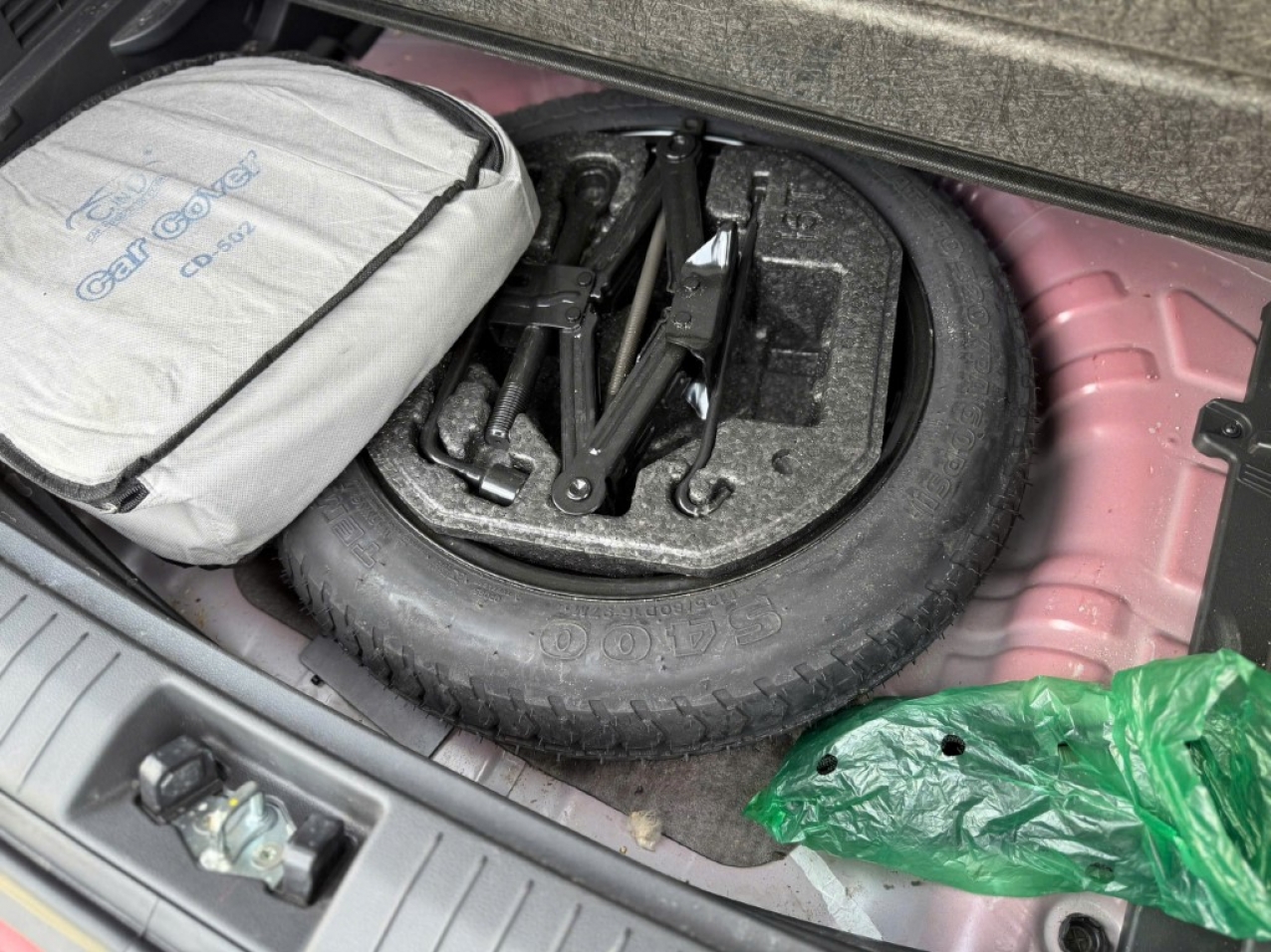 Hyundai Kona 2.0 Đặc Biệt Màu Đỏ | Đẹp chuẩn | Mới về Hyundai Kona 2.0 Đặc Biệt Màu Đỏ | Đẹp chuẩn | Mới về