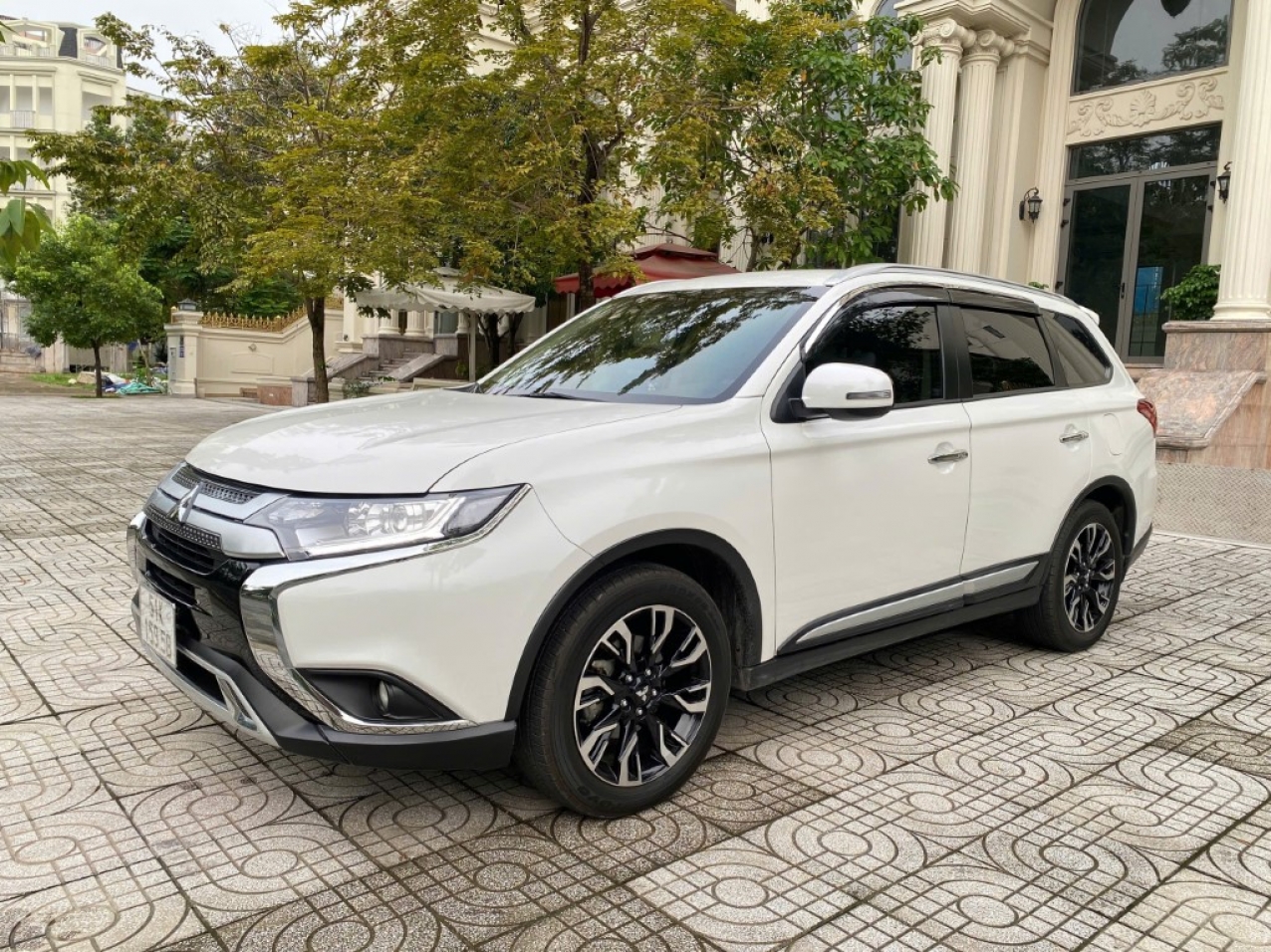 Mitsubishi Outlander CVT 2022 Màu Trắng Siêu Cọp Mitsubishi Outlander CVT 2022 Màu Trắng Siêu Cọp