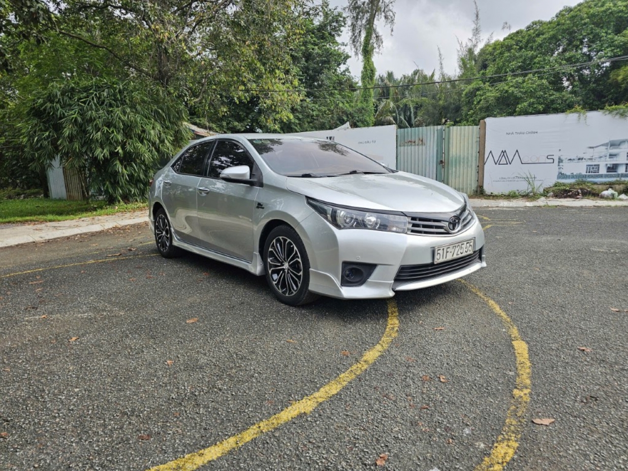 Corolla Altis 2.0V Sport 2016 Màu Bạc Siêu Đẹp Corolla Altis 2.0V Sport 2016 Màu Bạc Siêu Đẹp