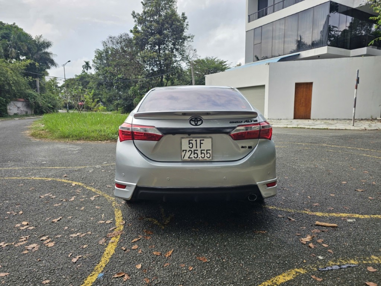 Corolla Altis 2.0V Sport 2016 Màu Bạc Siêu Đẹp Corolla Altis 2.0V Sport 2016 Màu Bạc Siêu Đẹp