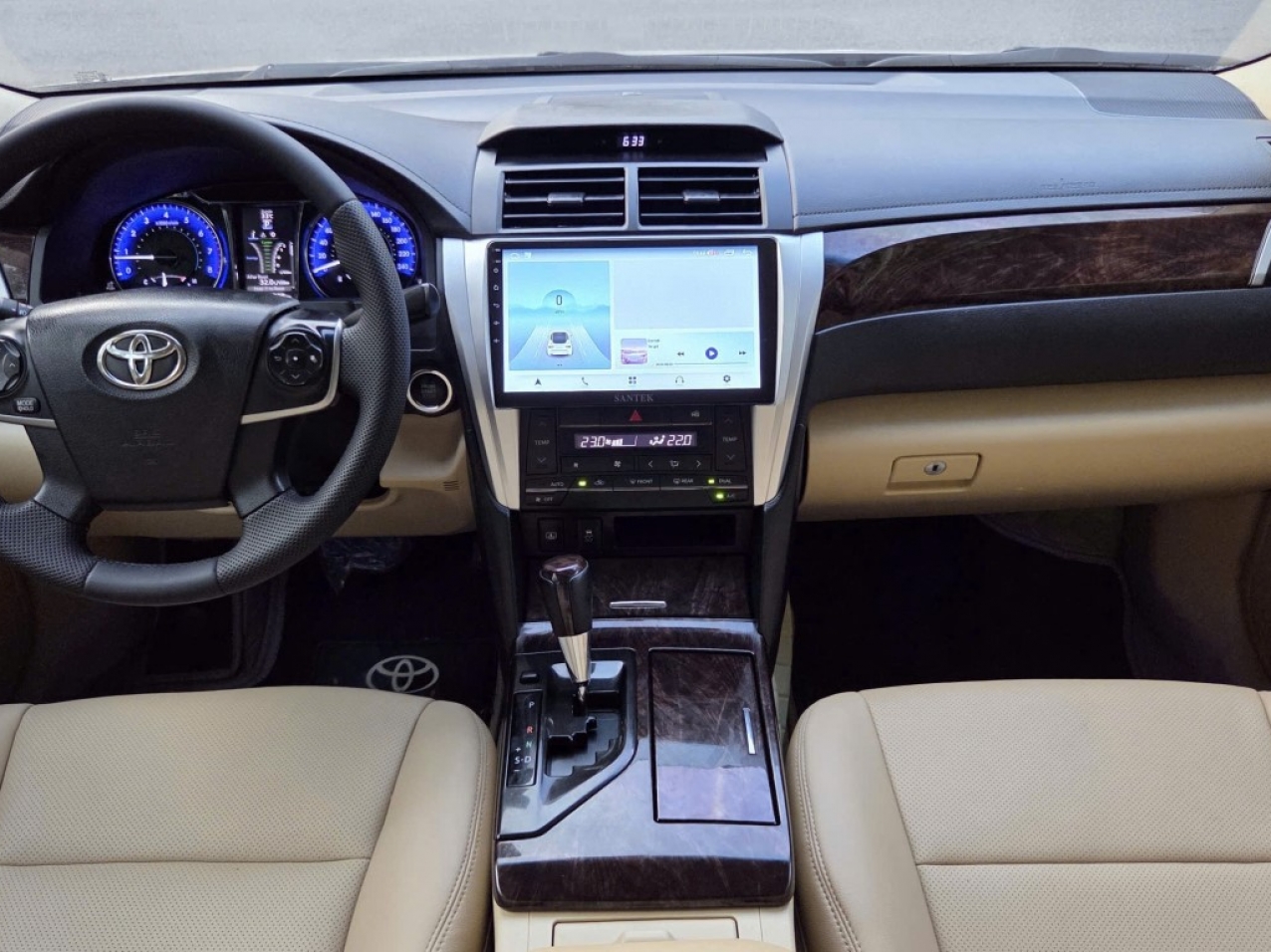 Toyota Camry 2.0E 2015 Màu vàng cát đẹp chuẩn | Mới về Toyota Camry 2.0E 2015 Màu vàng cát đẹp chuẩn | Mới về