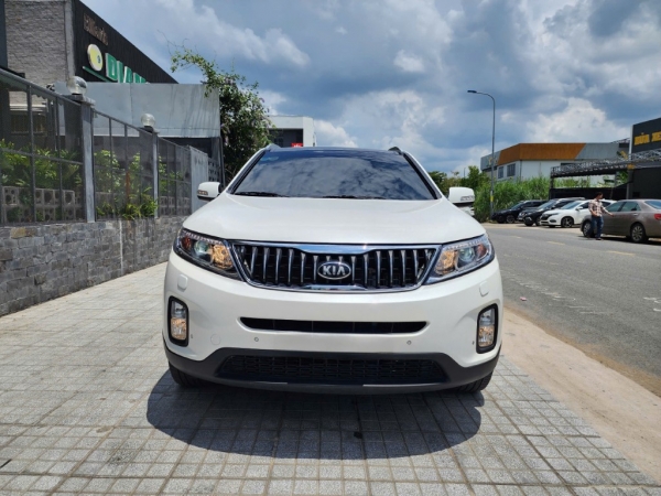 Kia Sorento DATH 2019 máy dầu bản Full Màu Trắng