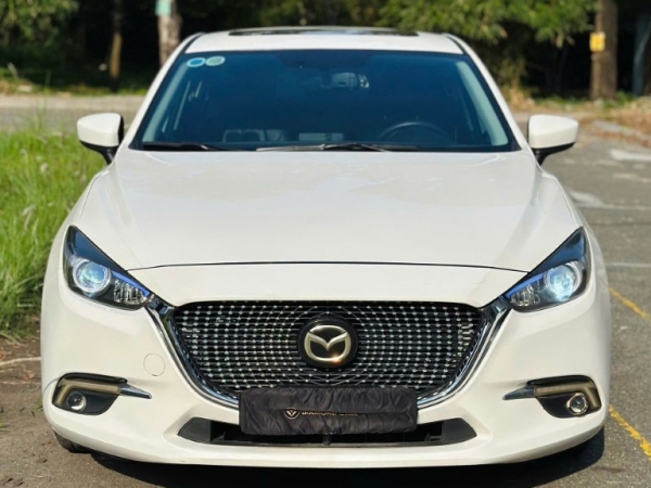 Mazda 3 1.5 AT 2018 Màu Trắng ODO 31.000km