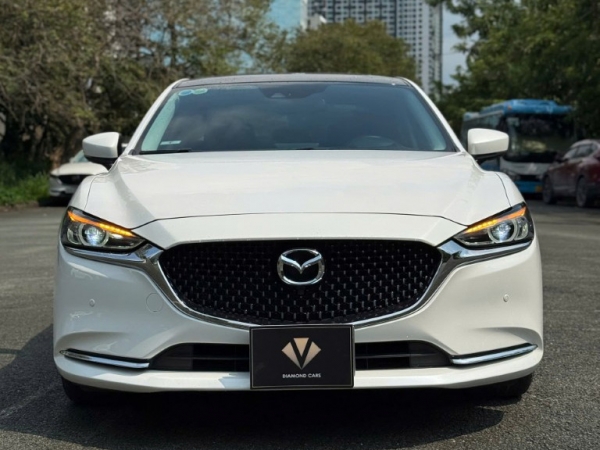 Mazda 6 2.0 Premium 2023 Không TCCC Màu Trắng Siêu Lướt