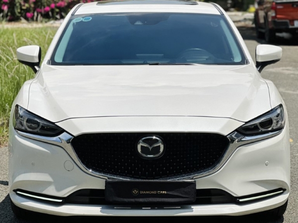 Mazda 6 2.0 Premium 2023 Màu Trắng ODO 19.000 km
