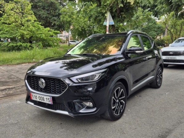 MG ZS Luxury 2021 