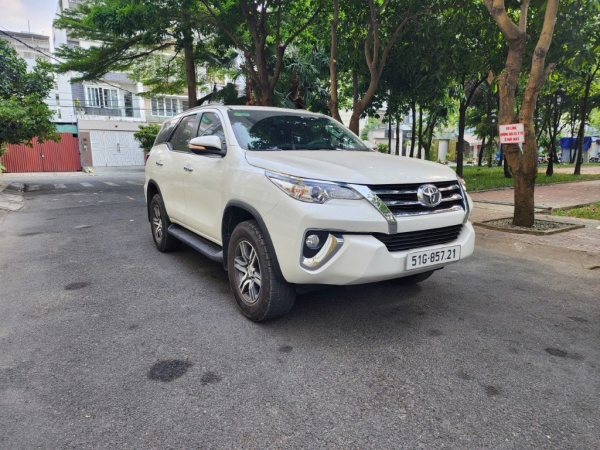 Toyota Fortuner 2.4 AT 2018